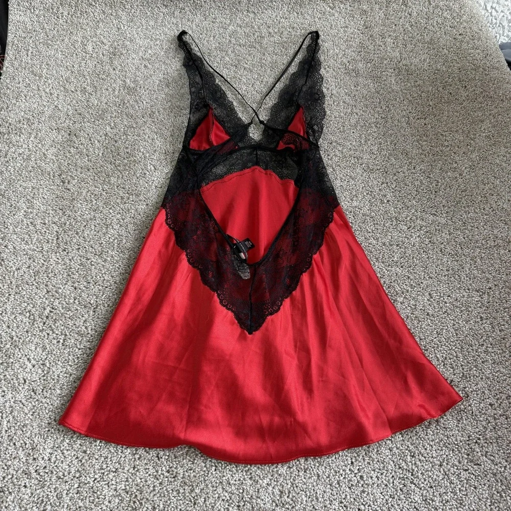Victoria's Secret Gown Womens Medium Red Satin Lace Babydoll Sleepwear Lingerie